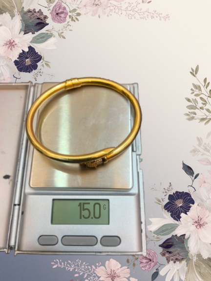 Fancy Glistening 18k Gold Nail